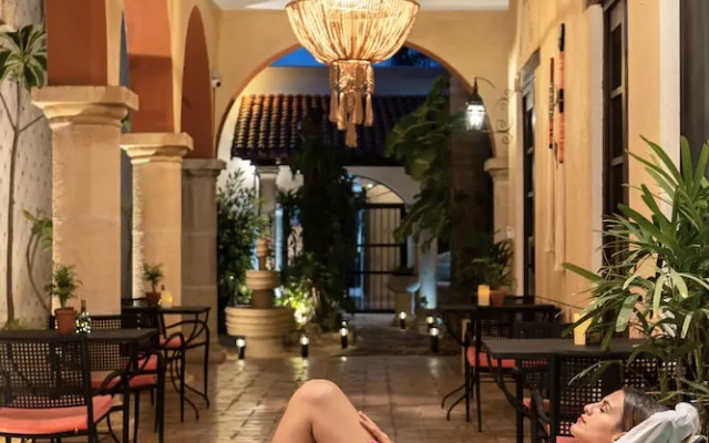 Casa Dos Lirios Boutique B&B