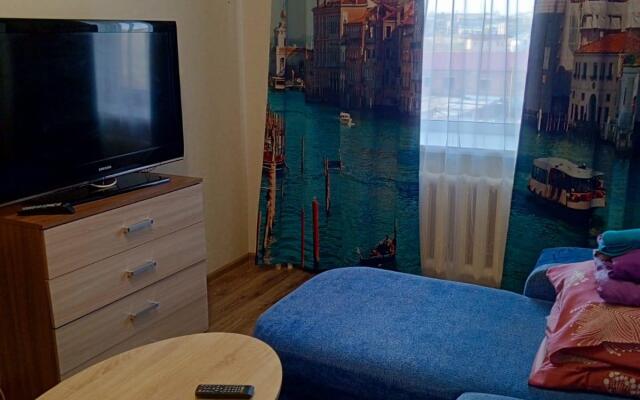 Апартаменты на проспекте Космонавтов 15