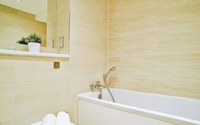 Spacious City Centre 3bed: Free Parking/elevator