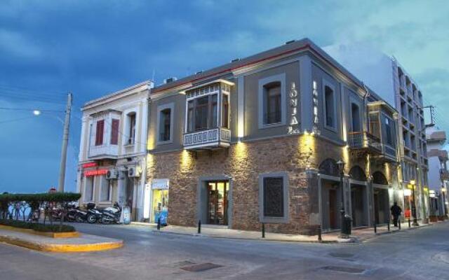 Ionia rooms