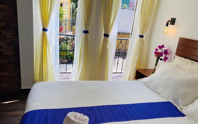 Hotel & Suites Cerro Rojo