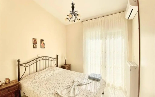 Helios Villa Sea Front - 3 bedrooms 7 guests