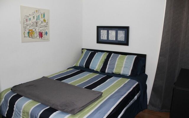 Adib Apartments - 224 Woodroffe Ave, Unit 4 (Basement)