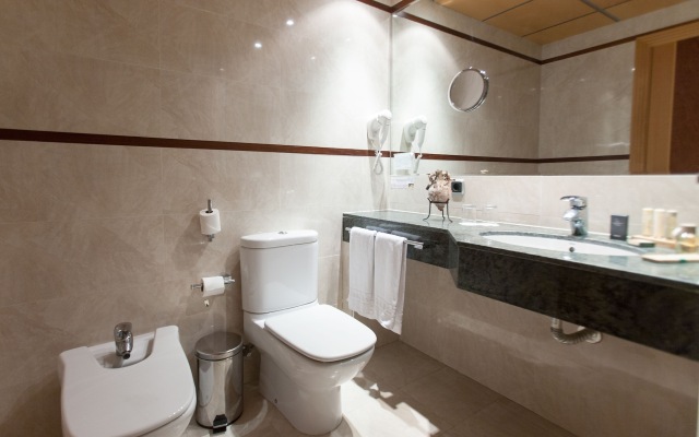 Hotel Sercotel Gran Fama