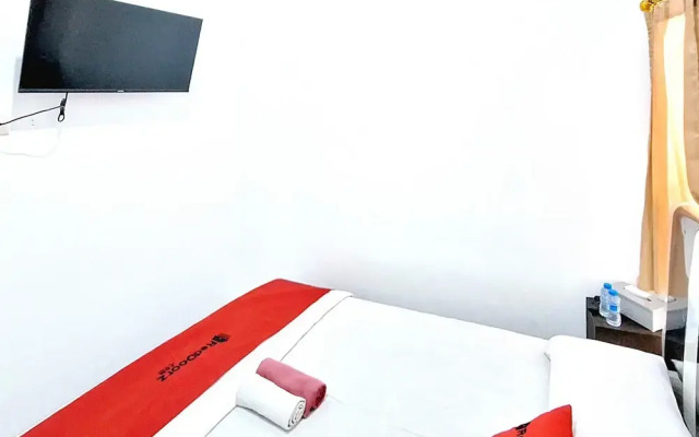 RedDoorz @ Queen Asri Premium