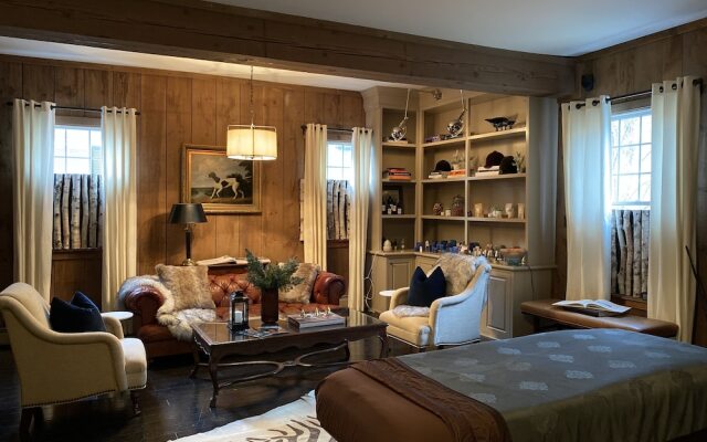 Cape Arundel Inn - Club House