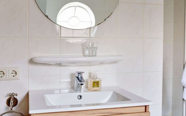 Authentic Holiday Home With a Garden