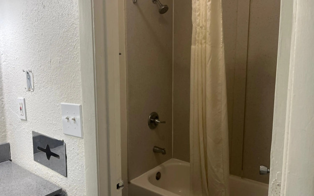 Motel 6 Charlotte, NC – Airport South
