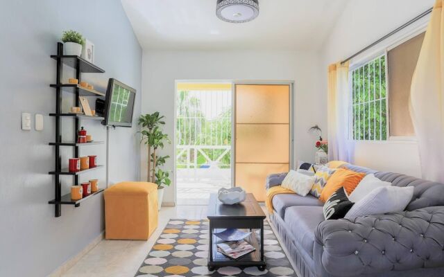 Calm, Beauty, and Coziness in a Centric Apartment