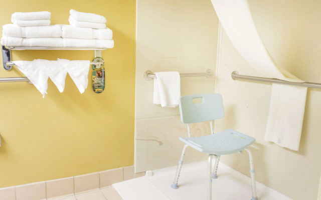 Best Western Kiva Inn