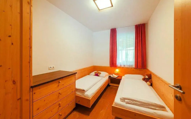 Apartment in Naz-sciaves With Garden