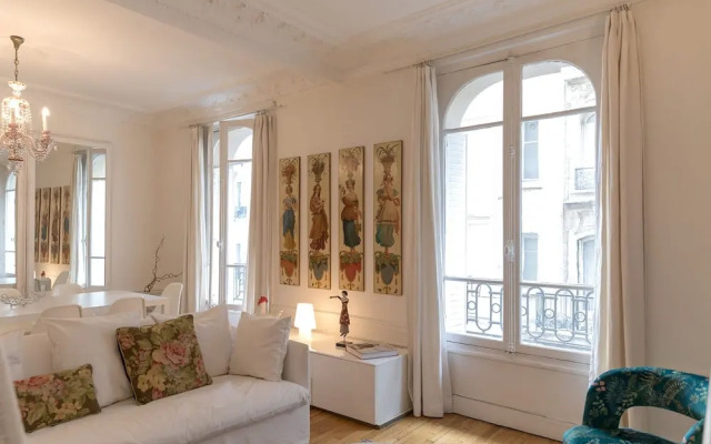 White Sacr I Beautiful 2-bedroom in Montmartre