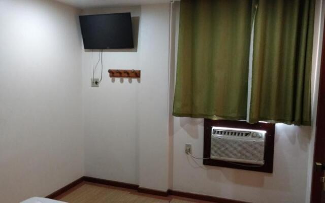 Midway Motel (Только для взрослых)