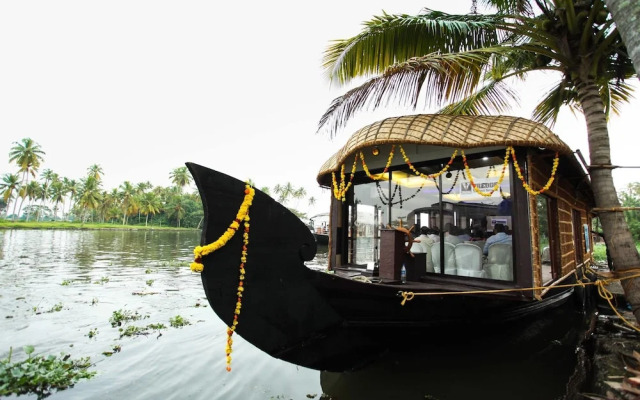 Pulickattil Houseboats