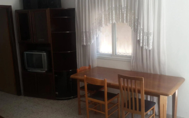 Al Yakhour Hostel