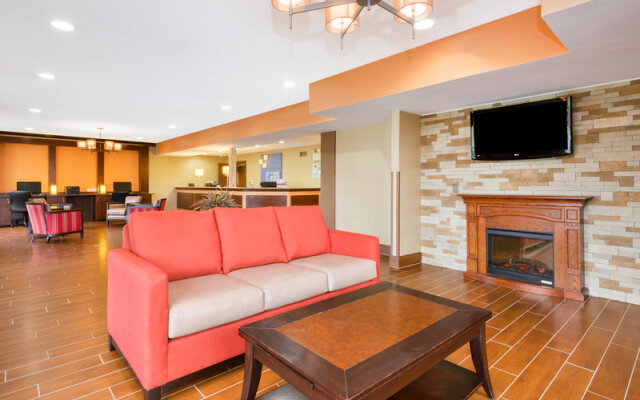 Comfort Inn Lancaster - Rockvale Outlets