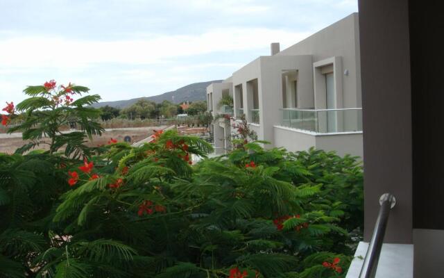 Double Bay Beach Hotel