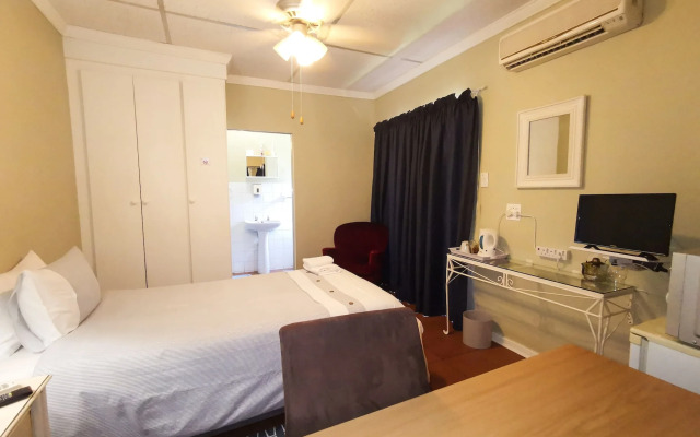 Loerie Guesthouse