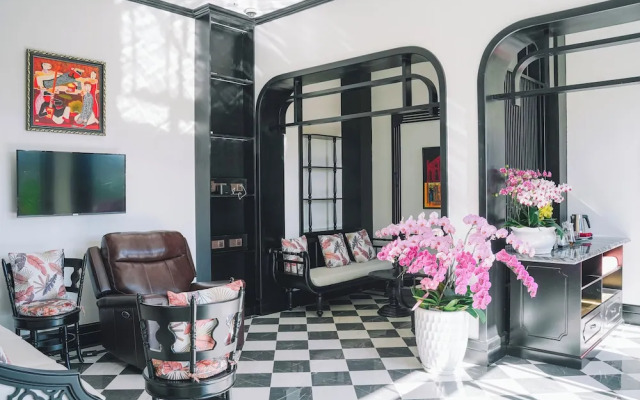 Goldient Boutique Hotel