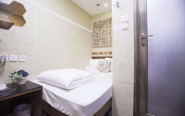 Happy Peach Guest House