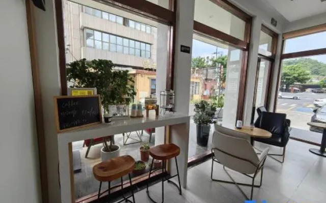 Wenzhou Taiyi Smart Hotel (Jingshan Park General Bridge Branch)