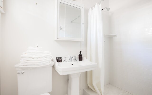 Romero by Avantstay Stunning Villa Close to Beach w/ Pool & Spa