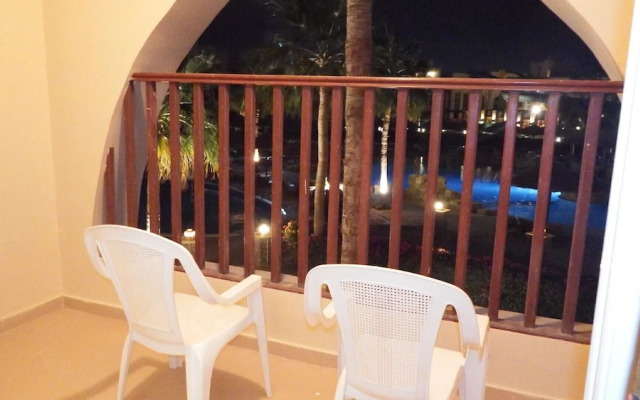 The Three Corners Palmyra Resort