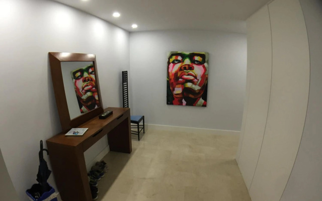 centro / internet / parking / aire acondicionado