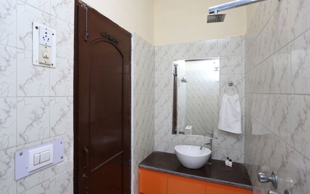 OYO 15993 Hotel Ashoka Guest House