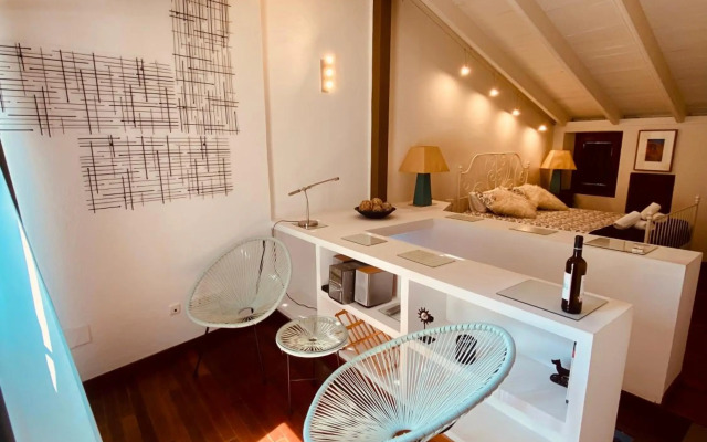 Almocabar Luxury Apartment