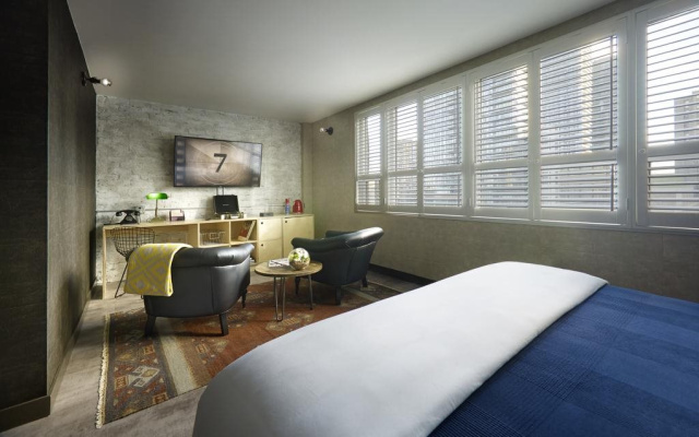 Sir Sam's Inn & Waterspa - Adults Only