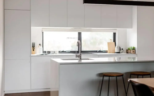 Little Grenfell Apartments by Urban Rest