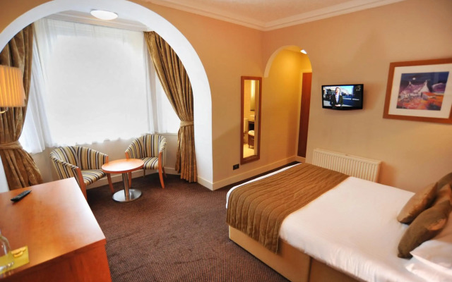 Golden Lion Hotel