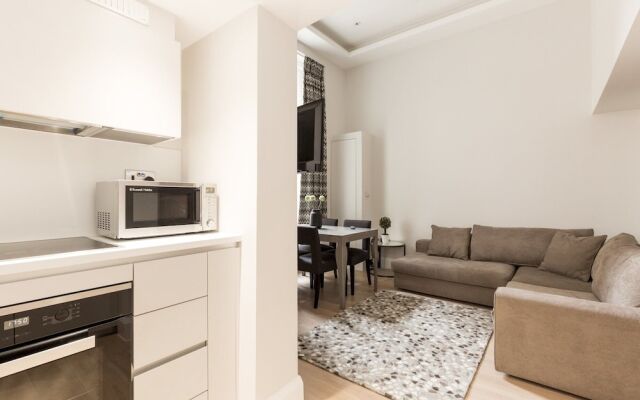 The Saint Stephen s Gardens Mansion VII