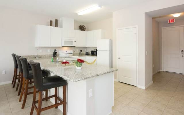 Vacation Townhome Next to Parks Cb3163