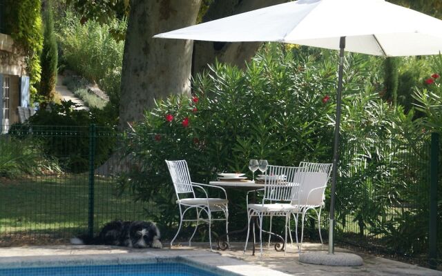 Beautiful Villa in Paradou With Swimming Pool