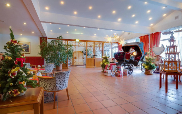 Panorama Berghotel Wettiner Höhe