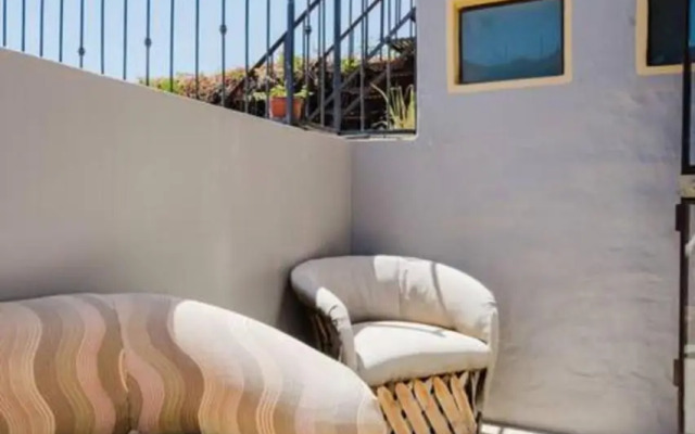 Be a Diva in the Queen's Suite at Inn Ajijic