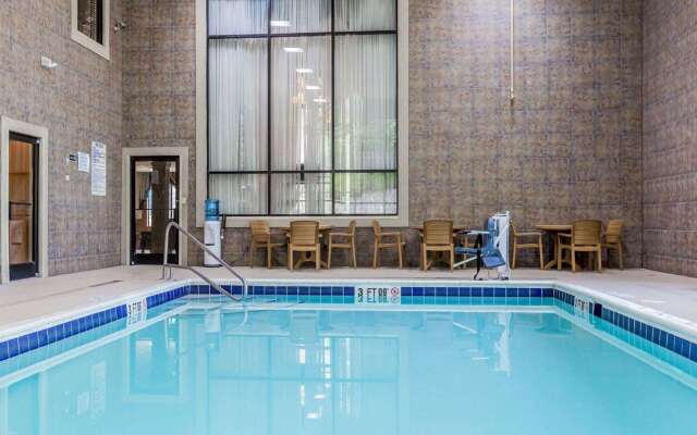 Comfort Suites Boone - University Area