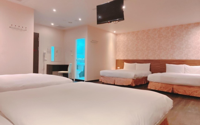 Center Hotel