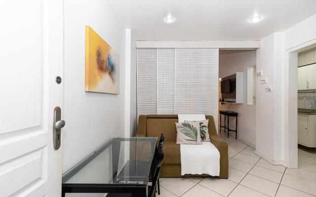 Studio em Copacabana perto da praia | NSC1355/402
