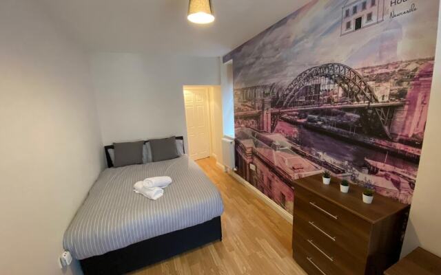 Amazing 8 bedroom apartment
