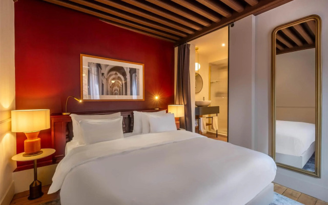 Cour des Loges Lyon, A Radisson Collection Hotel