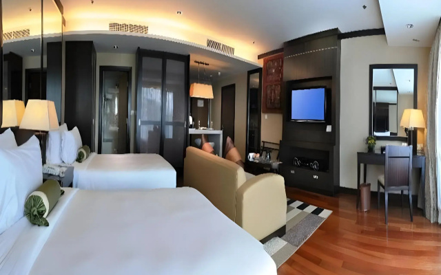MiCasa All Suite Hotel