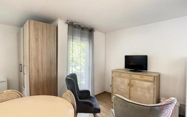 Appartement Lamalou-les-Bains, 1 pièce, 2 personnes - FR-1-451-46