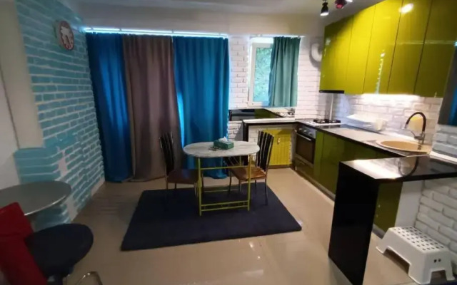Manooy Studio 2
