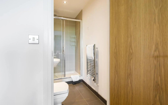 Greenwich Riverside 2 bed apartment Sleeps 6