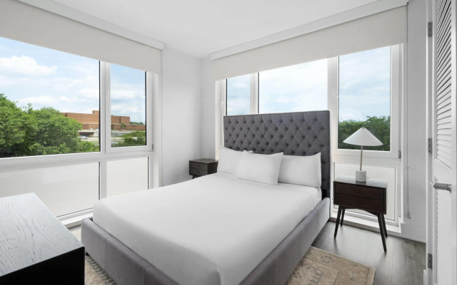 Reside Navy Yard, a Wyndham Residence