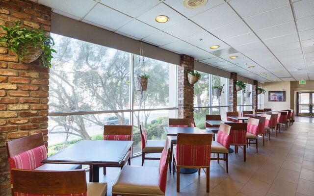 Comfort Inn by the Bay