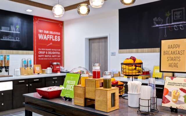 Hampton Inn & Suites Houston East Beltway 8